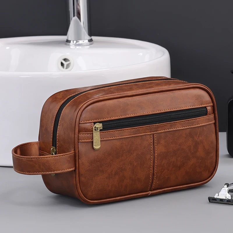Men’s Vintage Leather Hanging Toiletry Bag