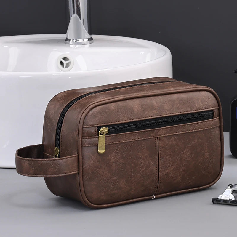 Men’s Vintage Leather Hanging Toiletry Bag