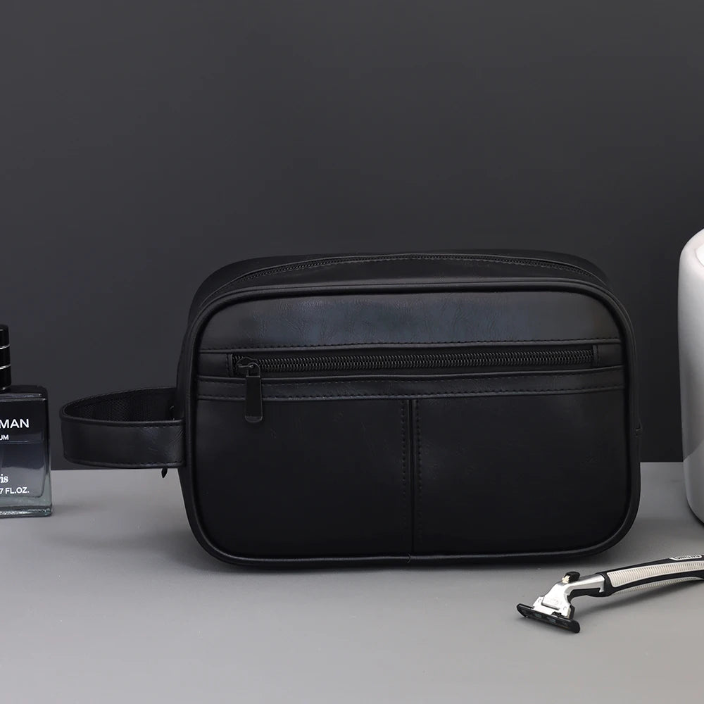 Men’s Vintage Leather Hanging Toiletry Bag