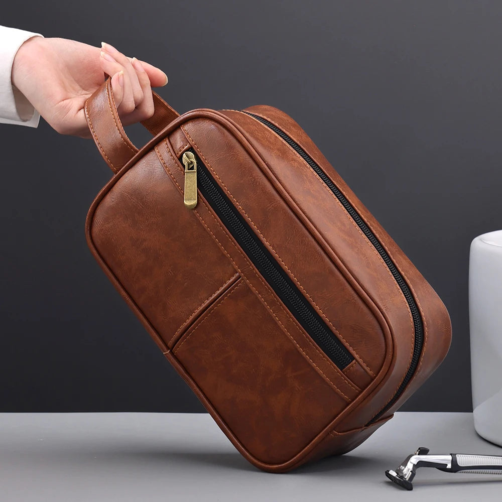 Men’s Vintage Leather Hanging Toiletry Bag