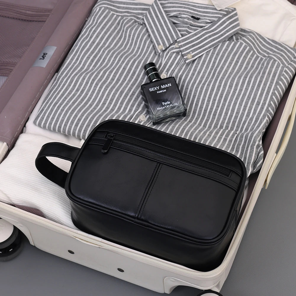 Men’s Vintage Leather Hanging Toiletry Bag