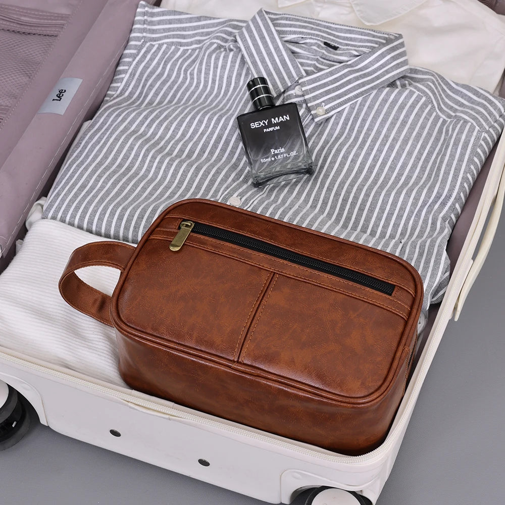 Men’s Vintage Leather Hanging Toiletry Bag